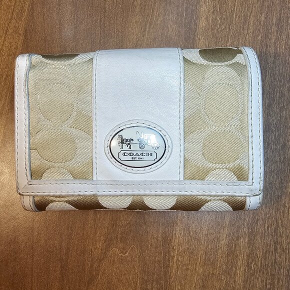Coach Sutton Signature Folio Wallet - 45966 - Picture 1 of 10